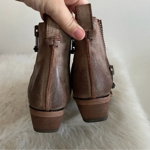 FRYE Women's Chocolate Genuine Leather Ankle Booties - Picture 5 of 11